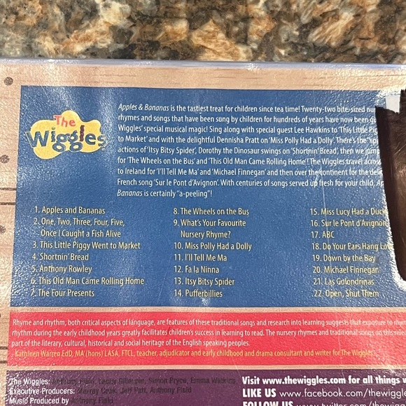 The Wiggles Apples & Bananas CD - Picture 5 of 5